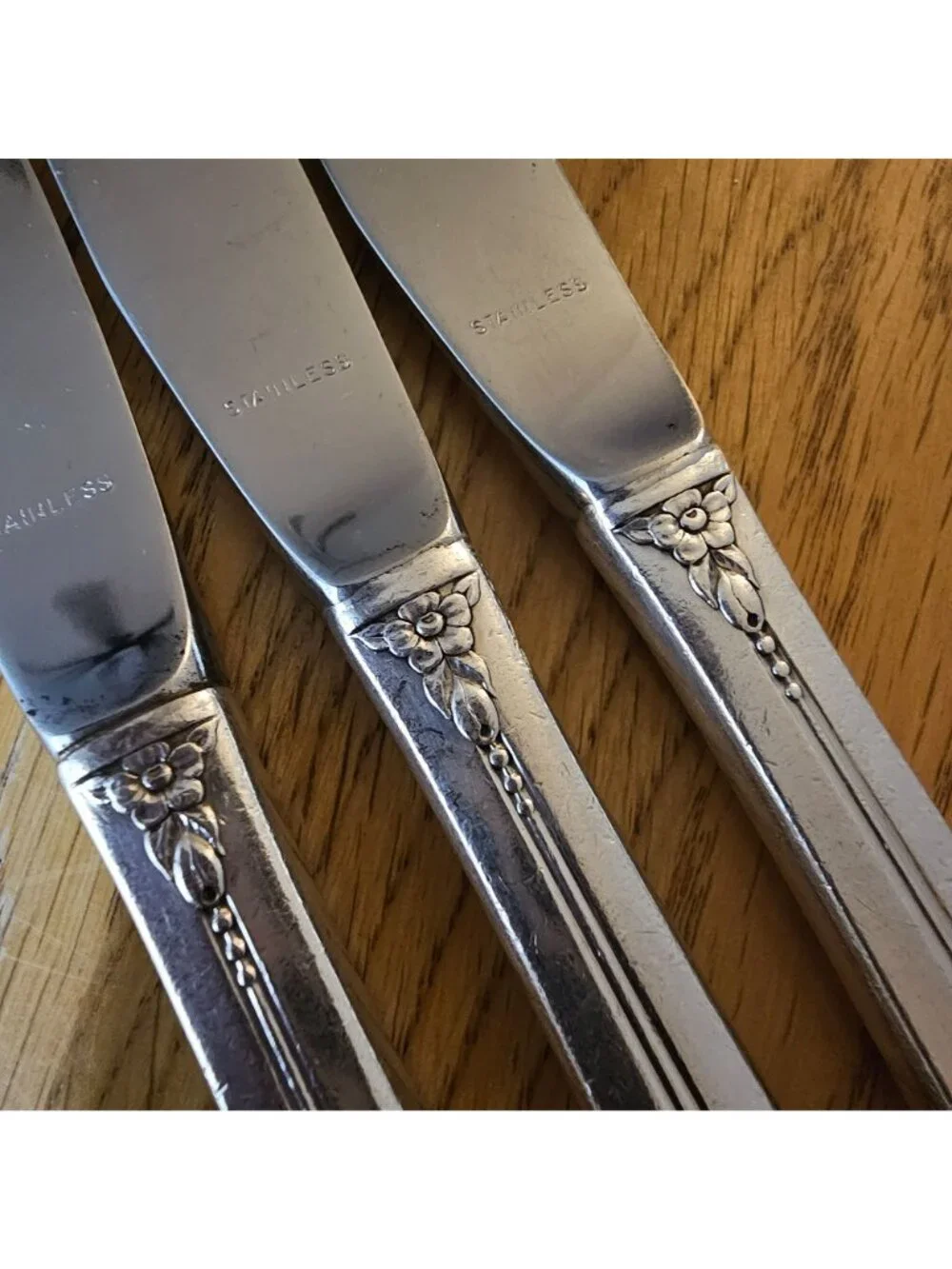 3 Rogers Plantation Silverplate Knife 9.25